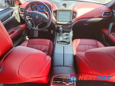 Zdjęcie 8 z 12 samochodu: 2019 MASERATI GHIBLI S VIN:ZAM57YSS3K1319853 - miniatura