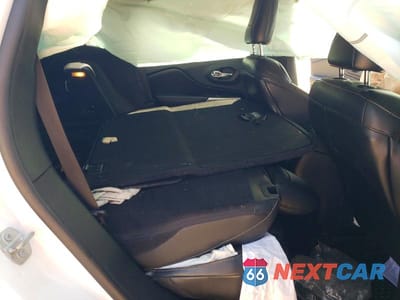 Zdjęcie 11 z 13 samochodu: 2018 JEEP CHEROKEE LATITUDE PLUS VIN:1C4PJLLB0JD511633 - miniatura