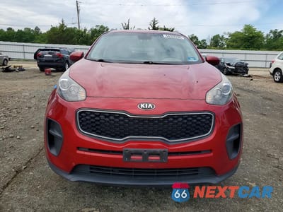 Piąte zdjęcie samochodu w środku: 2019 KIA SPORTAGE LX VIN:KNDPM3AC2K7552123 - miniatura