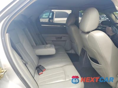 Zdjęcie 10 z 12 samochodu: 2007 CHRYSLER 300C VIN:2C3KA63H97H637604 - miniatura