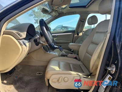 Zdjęcie 7 z 12 samochodu: 2008 AUDI A4 2.0T VIN:WAUAF78E08A042411 - miniatura