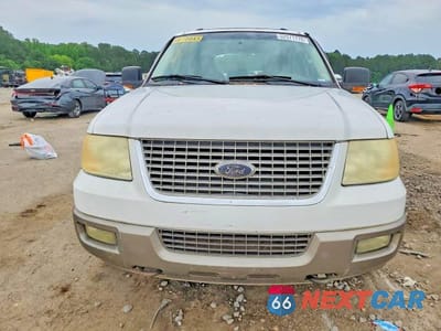 Piąte zdjęcie samochodu w środku: 2004 FORD EXPEDITION EDDIE BAUER VIN:1FMPU18L84LA63368 - miniatura
