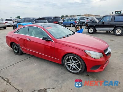 Czwarte zdjęcie samochodu z boku: 2014 MERCEDES-BENZ E 350 VIN:WDDKJ5KB0EF235140 - miniatura