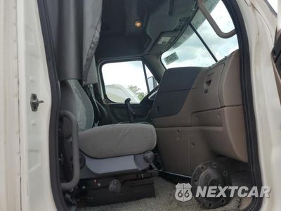 Zdjęcie 6 z 10 samochodu: 2012 FREIGHTLINER CASCADIA SEMI TRUCK VIN:1FUJGLBGXCSBR8358 - miniatura