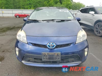 Piąte zdjęcie samochodu w środku: 2012 TOYOTA PRIUS FOUR VIN:JTDKN3DUXC1483861 - miniatura