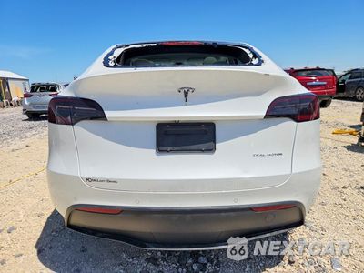 Zdjęcie 6 z 12 samochodu: 2020 TESLA MODEL Y VIN:5YJYGDEE7LF040611 - miniatura