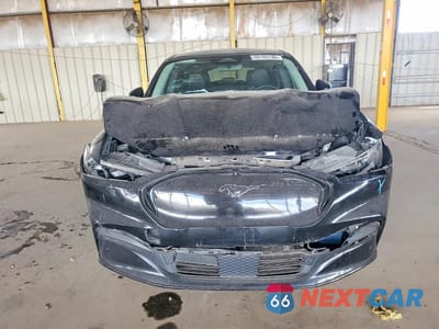 Piąte zdjęcie samochodu w środku: 2023 FORD MUSTANG MACH-E PREMIUM VIN:3FMTK3SU7PMA74043 - miniatura