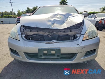 Piąte zdjęcie samochodu w środku: 2006 HONDA ACCORD LX VIN:1HGCM66306A062010 - miniatura