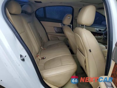 Zdjęcie 10 z 12 samochodu: 2011 JAGUAR XF PREMIUM VIN:SAJWA0GB8BLR87321 - miniatura