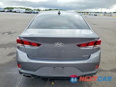 Zdjęcie 6 z 12 samochodu: 2018 HYUNDAI SONATA SPORT VIN:5NPE34AF2JH668488 - miniatura