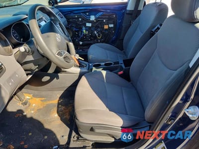 Zdjęcie 7 z 12 samochodu: 2015 HYUNDAI ELANTRA SE VIN:KMHDH4AE9FU388824 - miniatura