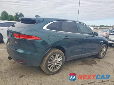Trzecie zdjęcie samochodu z tyłu: 2017 JAGUAR F-PACE PRESTIGE VIN:SADCK2BNXHA494275 - miniatura