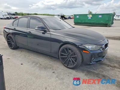Czwarte zdjęcie samochodu z boku: 2013 BMW 328 I VIN:WBA3A5G54DNP19959 - miniatura