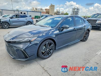 2025 TOYOTA CAMRY XSE 4T1DAACK8SU557800 - główne zdjęcie licytacji z USA - miniatura