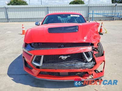 Piąte zdjęcie samochodu w środku: 2025 FORD MUSTANG GT VIN:1FA6P8CF1S5412623 - miniatura