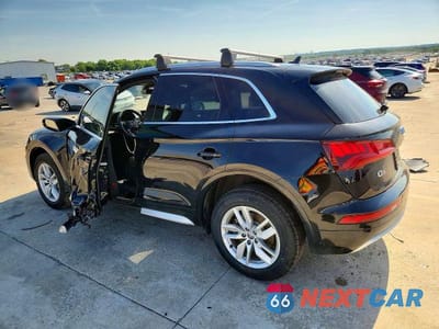Drugie zdjęcie samochodu z przodu: 2020 AUDI Q5 PREMIUM VIN:WA1ANAFY1L2109689 - miniatura