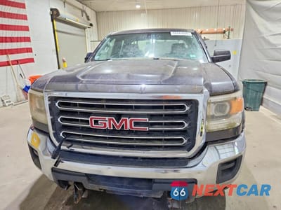 Piąte zdjęcie samochodu w środku: 2015 GMC SIERRA K2500 HEAVY DUTY VIN:1GT22XEG4FZ141708 - miniatura