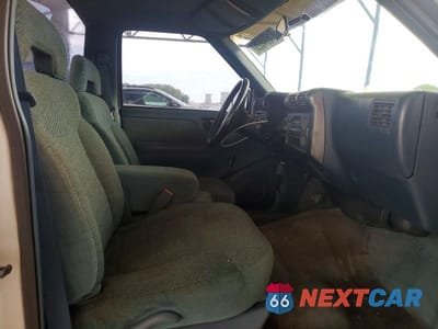 Zdjęcie 10 z 12 samochodu: 1994 CHEVROLET S TRUCK S10 VIN:1GCCS14Z2R8184877 - miniatura