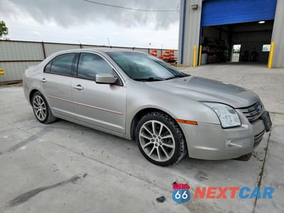 Czwarte zdjęcie samochodu z boku: 2008 FORD FUSION SE VIN:3FAHP07128R114385 - miniatura