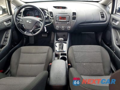 Zdjęcie 8 z 13 samochodu: 2017 KIA FORTE LX VIN:3KPFK4A7XHE075136 - miniatura