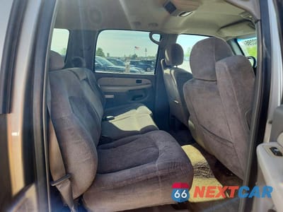 Zdjęcie 11 z 13 samochodu: 2001 CHEVROLET SUBURBAN K1500 VIN:3GNFK16T11G115481 - miniatura