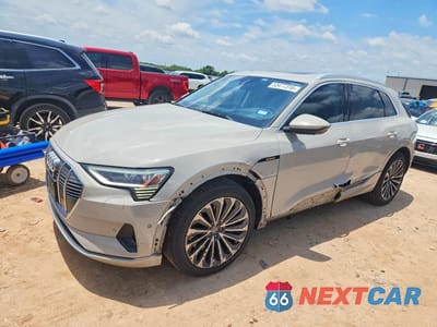 2019 AUDI E-TRON PRESTIGE WA1VABGE5KB022870 - główne zdjęcie licytacji z USA - miniatura