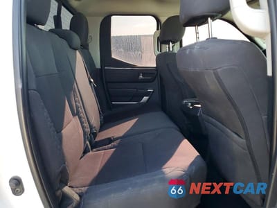 Zdjęcie 10 z 12 samochodu: 2022 TOYOTA TUNDRA SR5 VIN:5TFLA5DA1NX049393 - miniatura