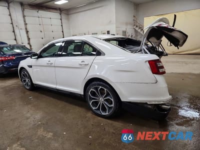 Drugie zdjęcie samochodu z przodu: 2016 FORD TAURUS SHO VIN:1FAHP2KTXGG143305 - miniatura
