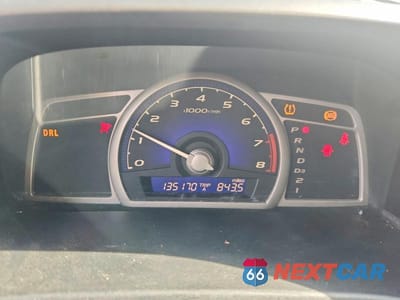 Zdjęcie 9 z 12 samochodu: 2010 HONDA CIVIC LX VIN:2HGFA1F56AH320647 - miniatura