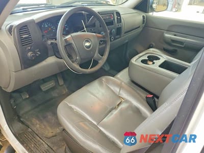 Zdjęcie 8 z 12 samochodu: 2007 CHEVROLET SILVERADO LS VIN:1GCEC14C97Z555073 - miniatura