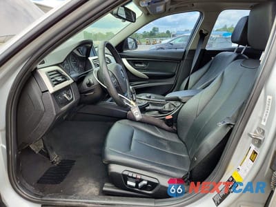 Zdjęcie 7 z 13 samochodu: 2016 BMW 320 XI VIN:WBA8E5G53GNU21479 - miniatura