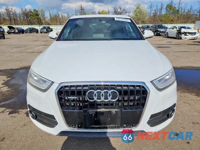 Piąte zdjęcie samochodu w środku: 2015 AUDI Q3 PREMIUM PLUS VIN:WA1EFCFS4FR012407 - miniatura