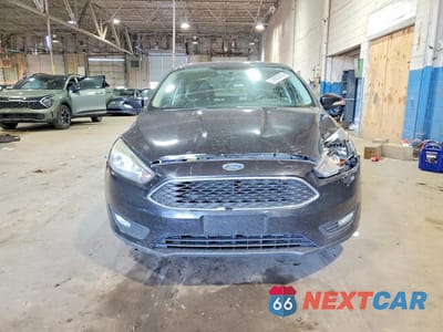 Piąte zdjęcie samochodu w środku: 2015 FORD FOCUS SE VIN:1FADP3F27FL218408 - miniatura