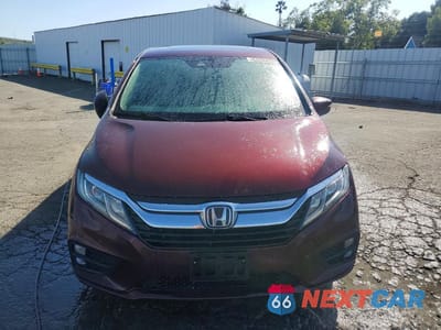 Piąte zdjęcie samochodu w środku: 2018 HONDA ODYSSEY EXL VIN:5FNRL6H79JB013657 - miniatura