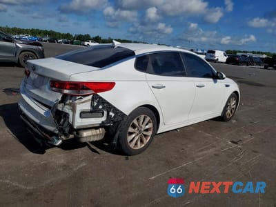 Trzecie zdjęcie samochodu z tyłu: 2018 KIA OPTIMA LX VIN:5XXGT4L36JG268621 - miniatura