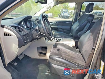 Zdjęcie 7 z 13 samochodu: 2014 CHRYSLER TOWN & COUNTRY TOURING L VIN:2C4RC1CG9ER464169 - miniatura