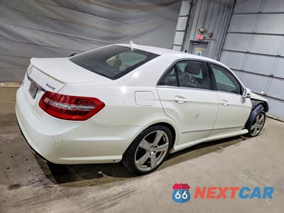 Trzecie zdjęcie samochodu z tyłu: 2011 MERCEDES-BENZ E 350 4MATIC VIN:WDDHF8HB0BA439501 - miniatura