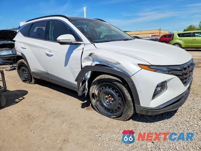Czwarte zdjęcie samochodu z boku: 2022 HYUNDAI TUCSON LUXURY VIN:KM8JCCA18NU024918 - miniatura