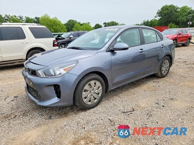 2020 KIA RIO S 3KPA24AD3LE330590 - główne zdjęcie licytacji z USA - miniatura
