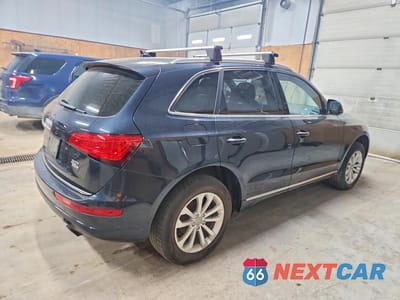 Trzecie zdjęcie samochodu z tyłu: 2016 AUDI Q5 PREMIUM VIN:WA1C2AFP6GA036985 - miniatura