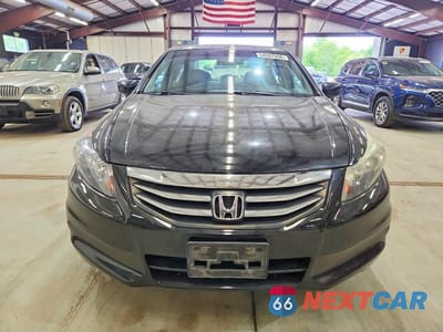 Piąte zdjęcie samochodu w środku: 2011 HONDA ACCORD EXL VIN:1HGCP2F80BA157771 - miniatura