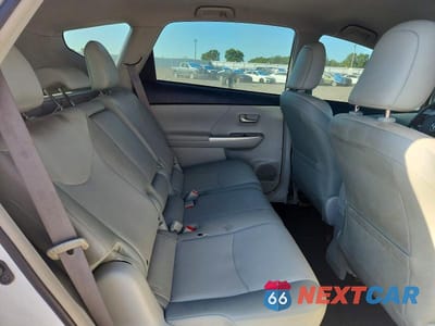 Zdjęcie 10 z 12 samochodu: 2014 TOYOTA PRIUS V FIVE VIN:JTDZN3EU8E3322400 - miniatura
