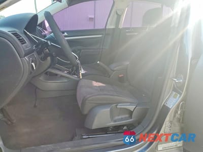 Zdjęcie 7 z 13 samochodu: 2005 VOLKSWAGEN NEW JETTA VALUE VIN:3VWPF71K35M631042 - miniatura