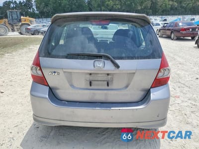 Zdjęcie 6 z 13 samochodu: 2008 HONDA FIT SPORT VIN:JHMGD38638S038107 - miniatura