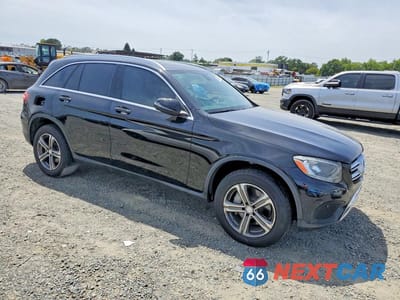 Czwarte zdjęcie samochodu z boku: 2016 MERCEDES-BENZ GLC 300 VIN:WDC0G4JB9GF114390 - miniatura