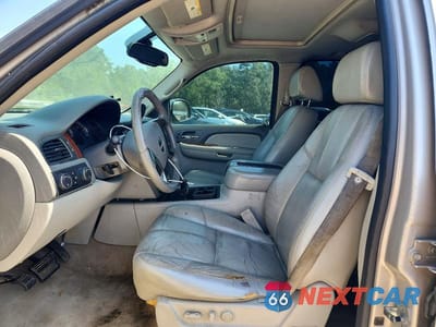 Zdjęcie 7 z 13 samochodu: 2007 GMC YUKON VIN:1GKFK13067J121842 - miniatura