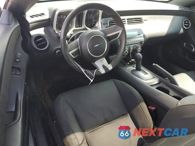 Zdjęcie 8 z 12 samochodu: 2010 CHEVROLET CAMARO LT VIN:2G1FB1EV5A9119404 - miniatura