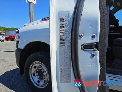 Zdjęcie 12 z 12 samochodu: 2019 RAM 2500 TRADESMAN VIN:3C6UR4HJ9KG573755 - miniatura