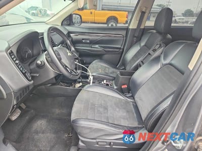 Zdjęcie 7 z 12 samochodu: 2019 MITSUBISHI OUTLANDER SE VIN:JA4AD3A37KZ034917 - miniatura