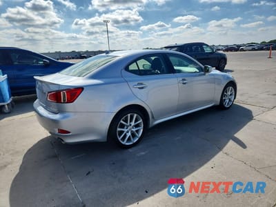 Trzecie zdjęcie samochodu z tyłu: 2011 LEXUS IS 350 VIN:JTHCE5C28B5001779 - miniatura